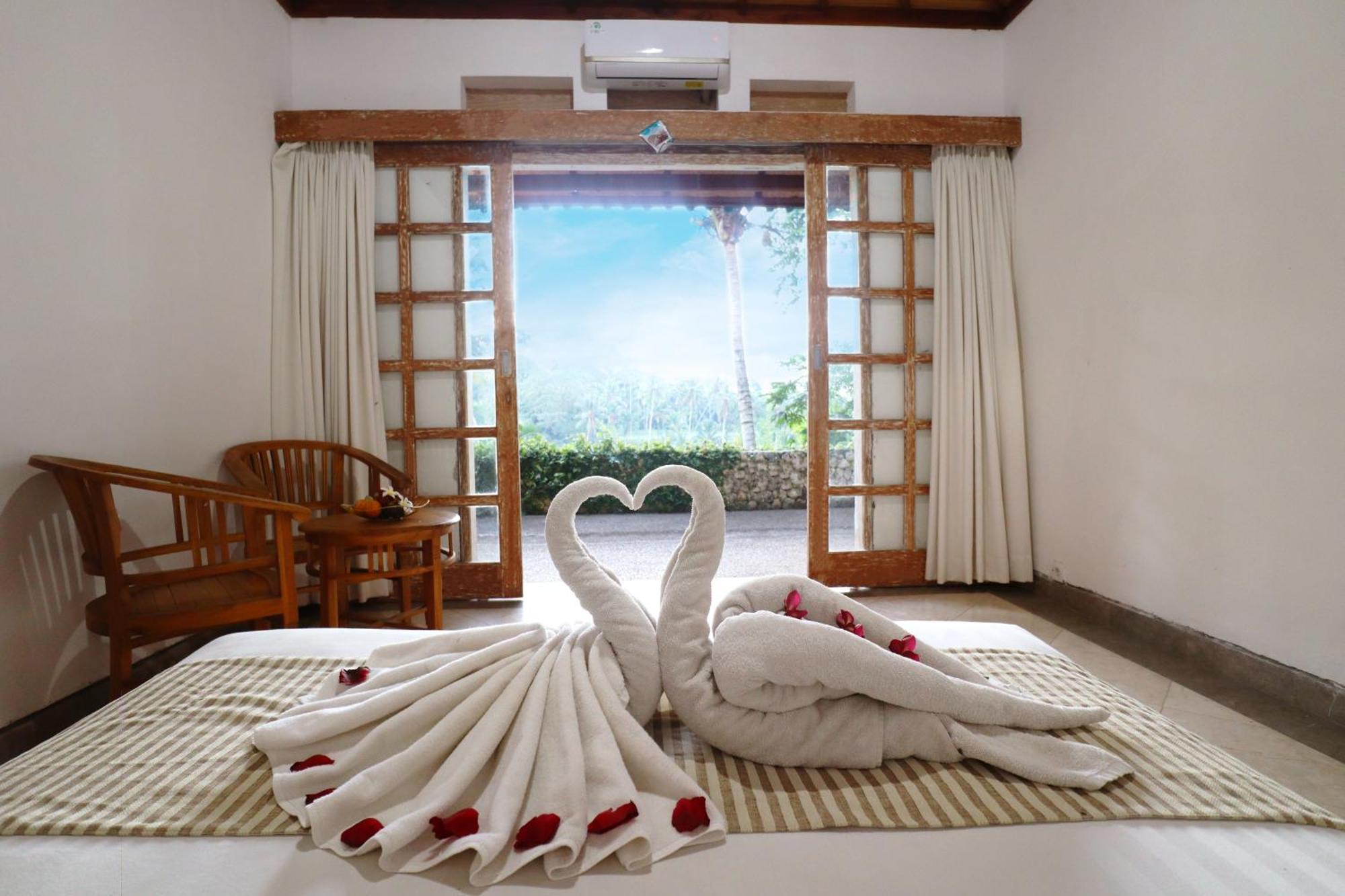 Aventus Resort Ubud テガララン エクステリア 写真